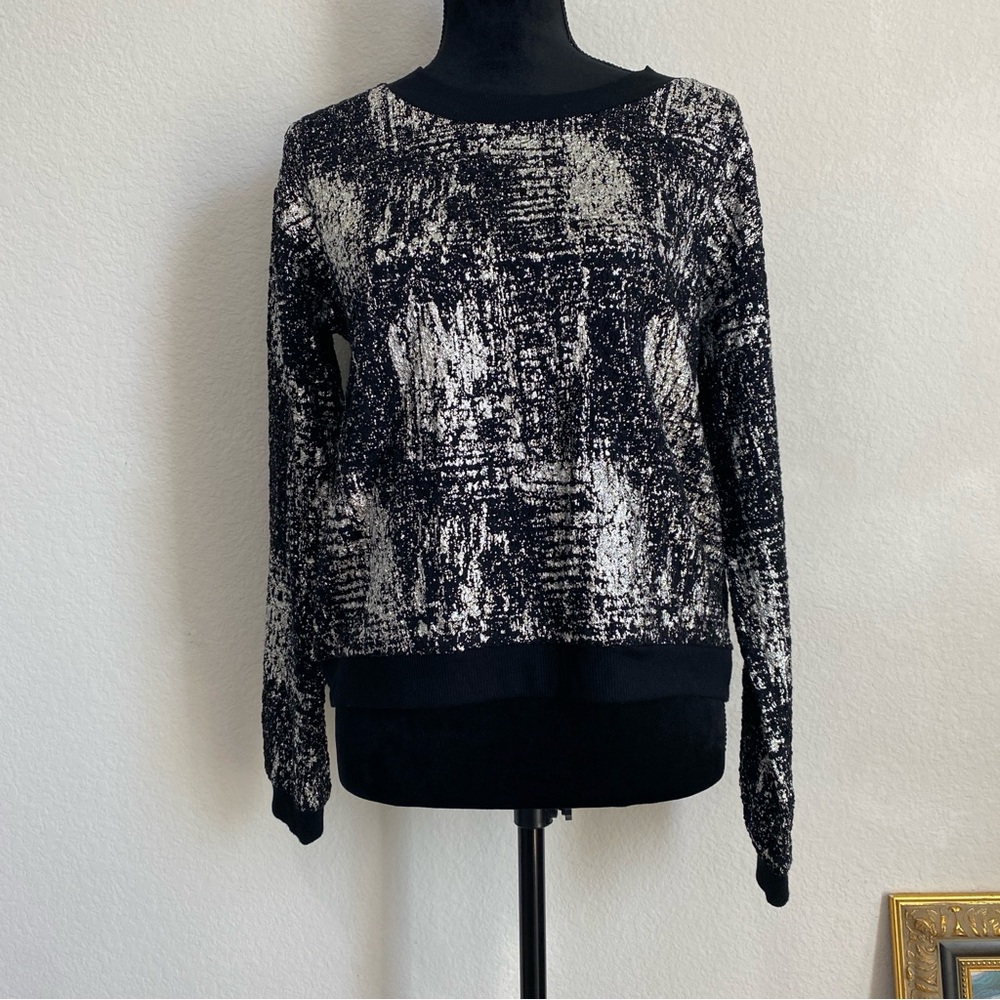 DRA Black and Silver‎ Open Knit Top, Size Small